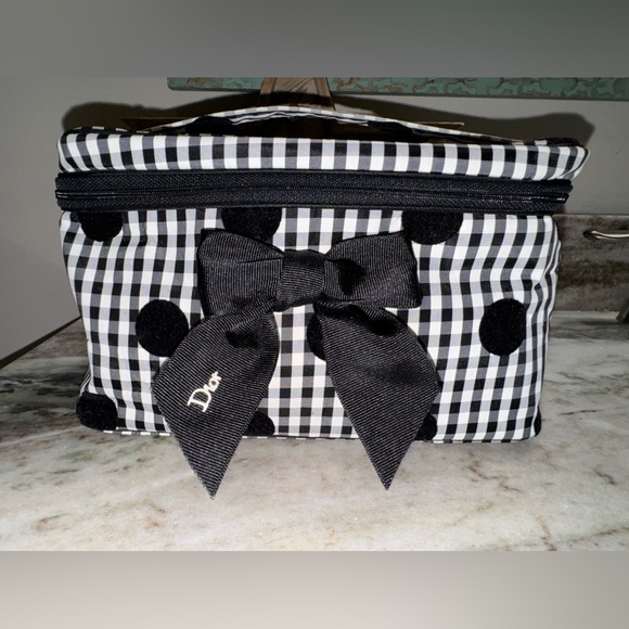 Christian Dior Cosmetic Bag - Picture 4 of 14